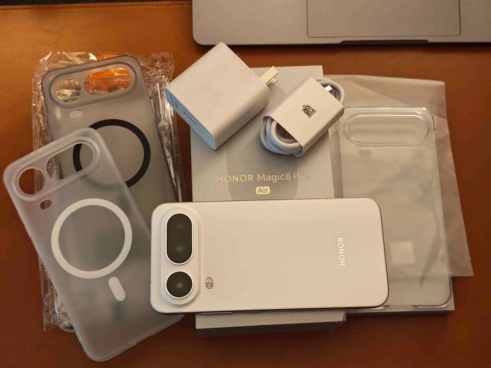 Honor Magic8 Pro Air 16GB/512GB White/Silver