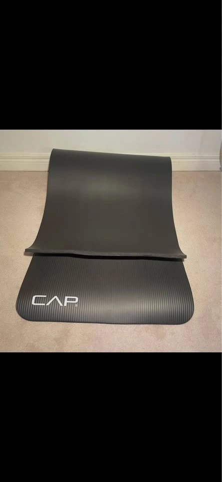 BRAND NEW! CAP HIGH DENSITY EXERCISE YOGA MAT + STRAP 1/2" - $28 - photo 3