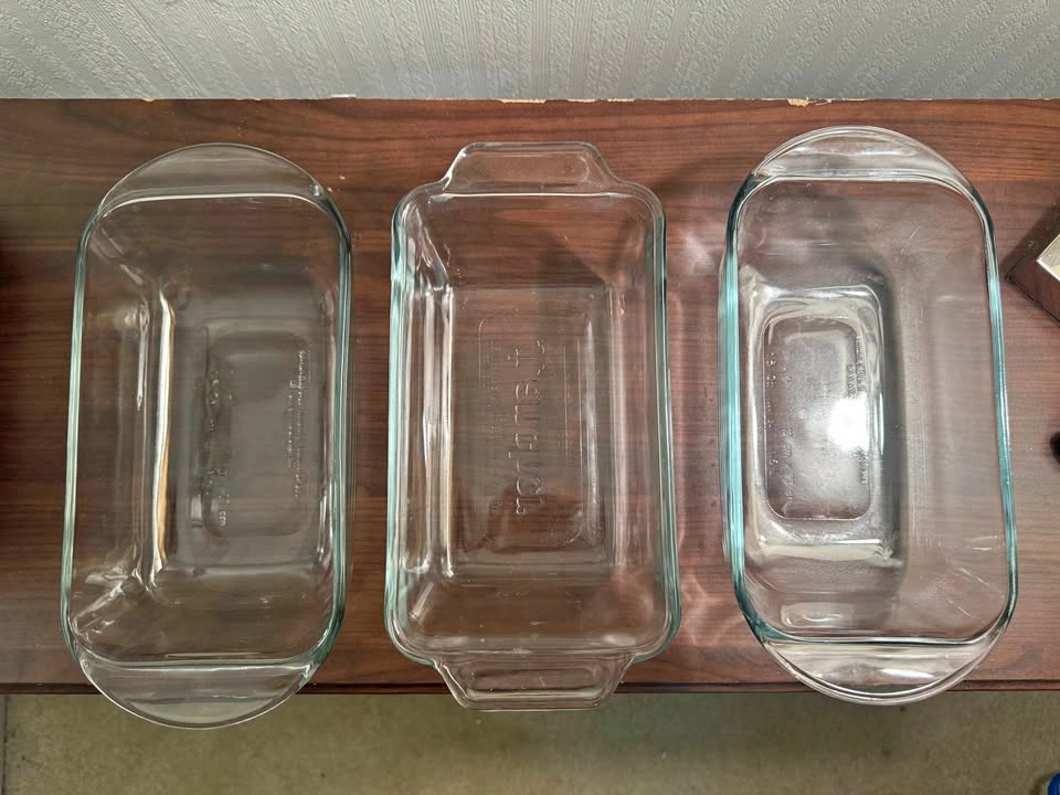 Pyrex Glass Loaf Pans - Set of 3
