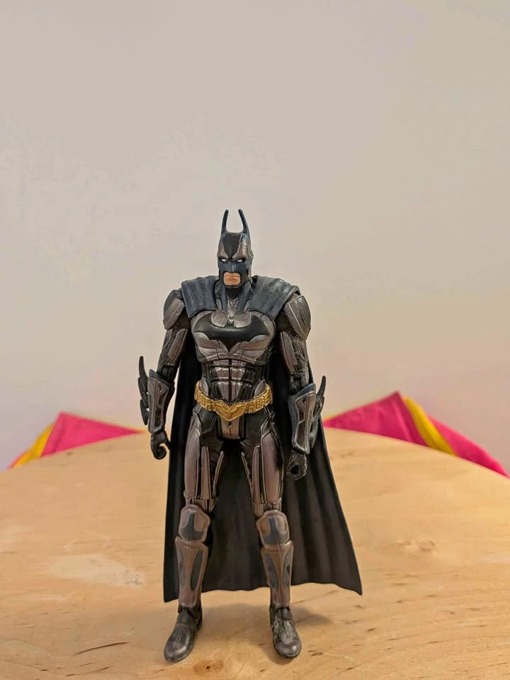 DC Comics Unlimited Injustice Batman Action Figure - 6"