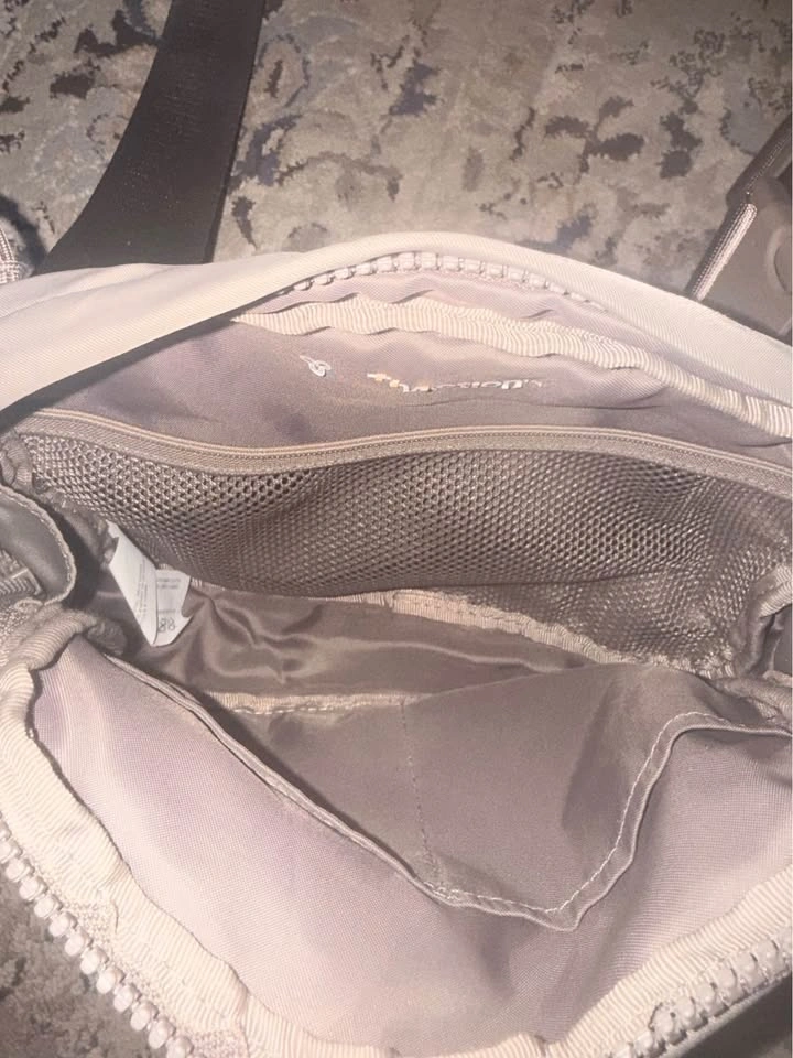 TNA On the Way Belt Bag - photo 2