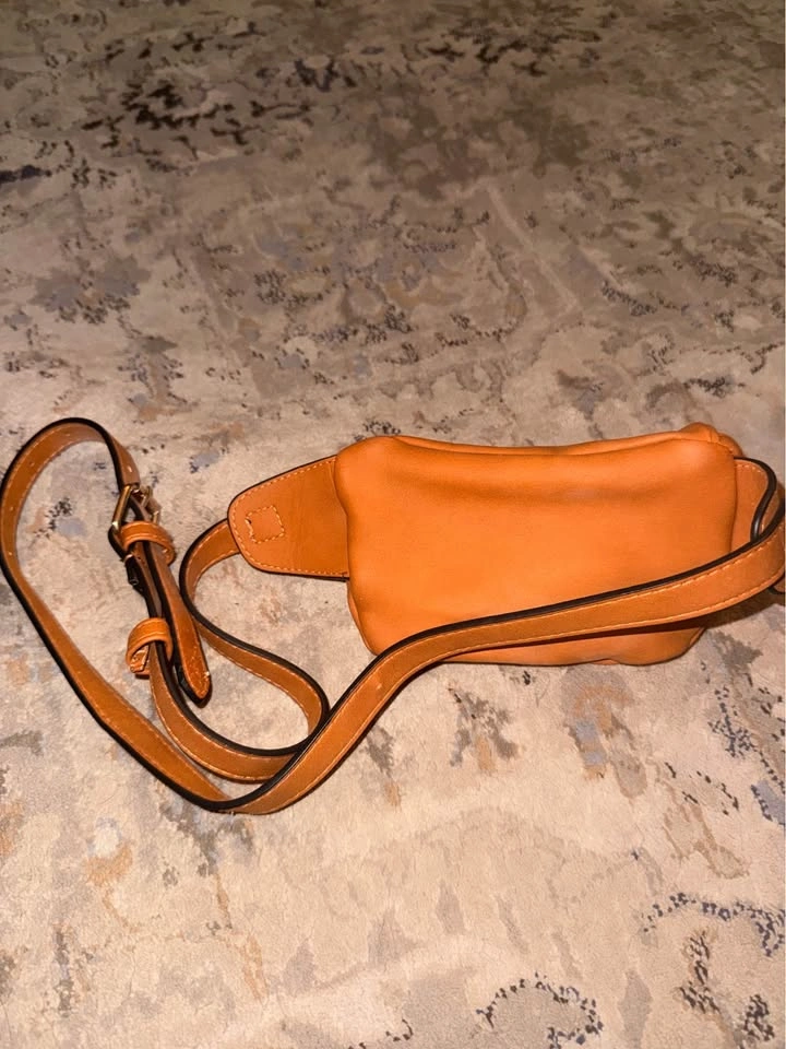 vintage-style tan leather belt bag / fanny pack - photo 2