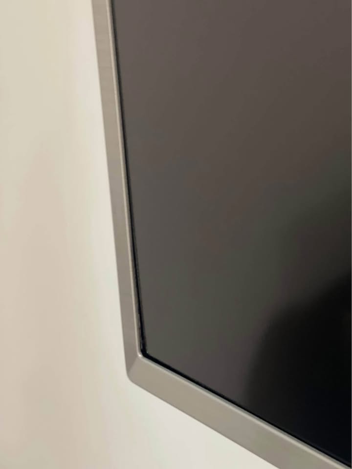 LG 70" 4K Smart TV + Wall Mount Kit, Cat5e - photo 3