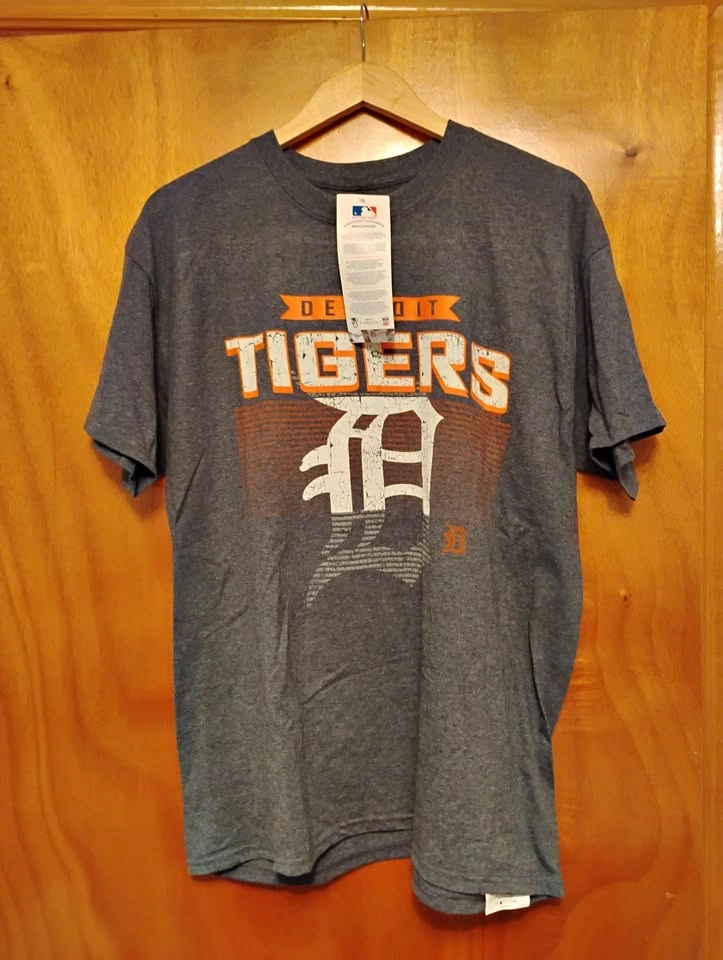 Detroit Tigers MLB T-Shirt New With Tags Large