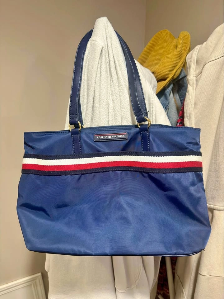 👜Tommy Hilfiger Navy Blue Nylon Tote Bag