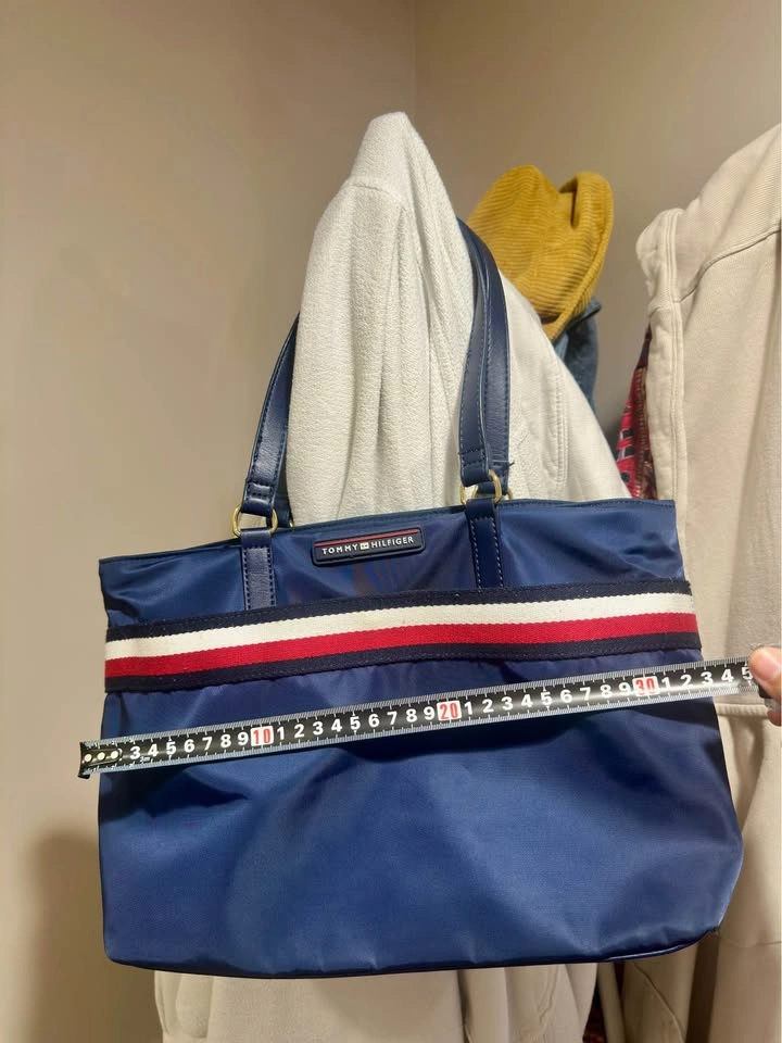 👜Tommy Hilfiger Navy Blue Nylon Tote Bag - photo 2