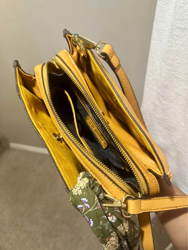 👜 Steve Madden Yellow/Mustard Purse - photo 4