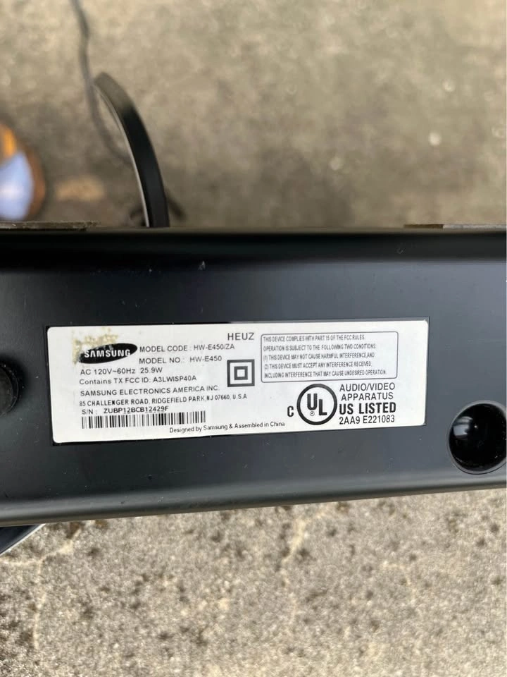 Samsung HW-E450 Soundbar + Wireless Subwoofer + Remote - photo 5