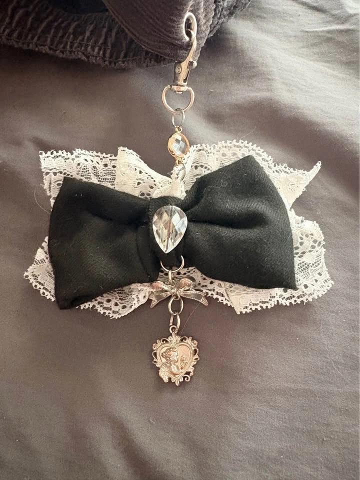 Handmade Bows and Keychains - photo 2