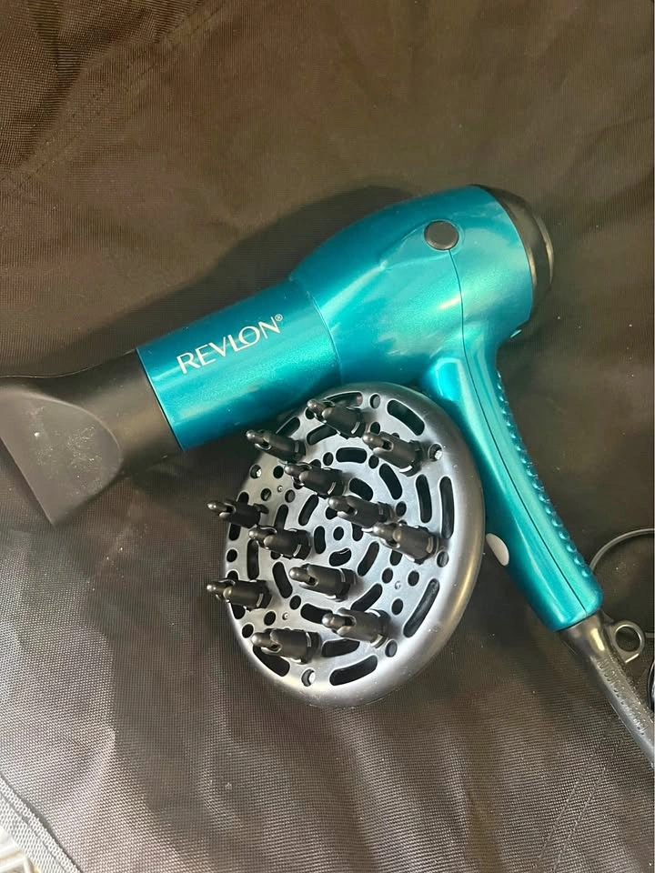 Revlon 1875W Advanced Ionic Hair Dryer with Diffuser Attachment