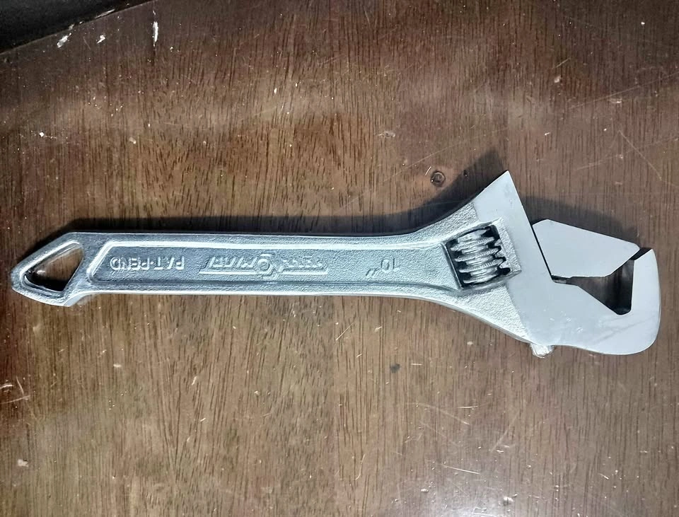 10 Inch Steel FullContact Adjustable Wrench