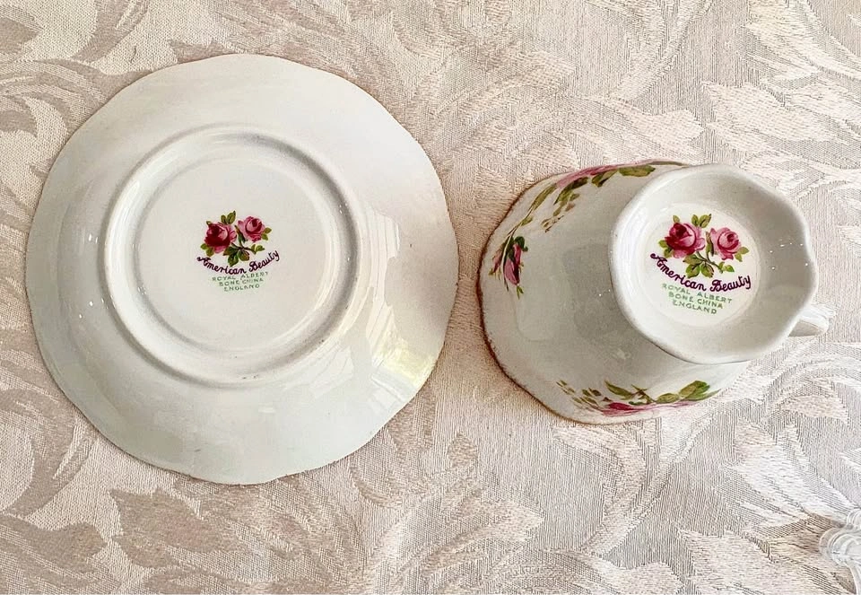 Royal Albert American Beauty Tea Cup and Saucer - photo 4