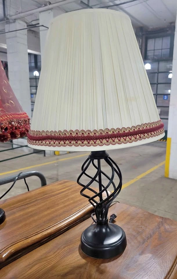 Elegant Vintage Table Lamp – Cream & Burgundy Shade, Black Metal