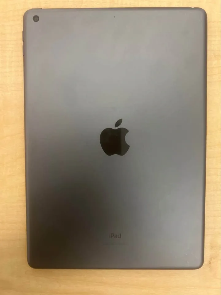 Apple iPad 8th Generation - photo 3