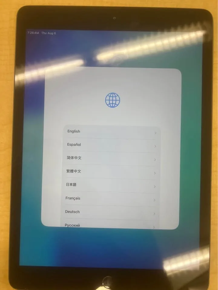 Apple iPad 8th Generation - photo 4