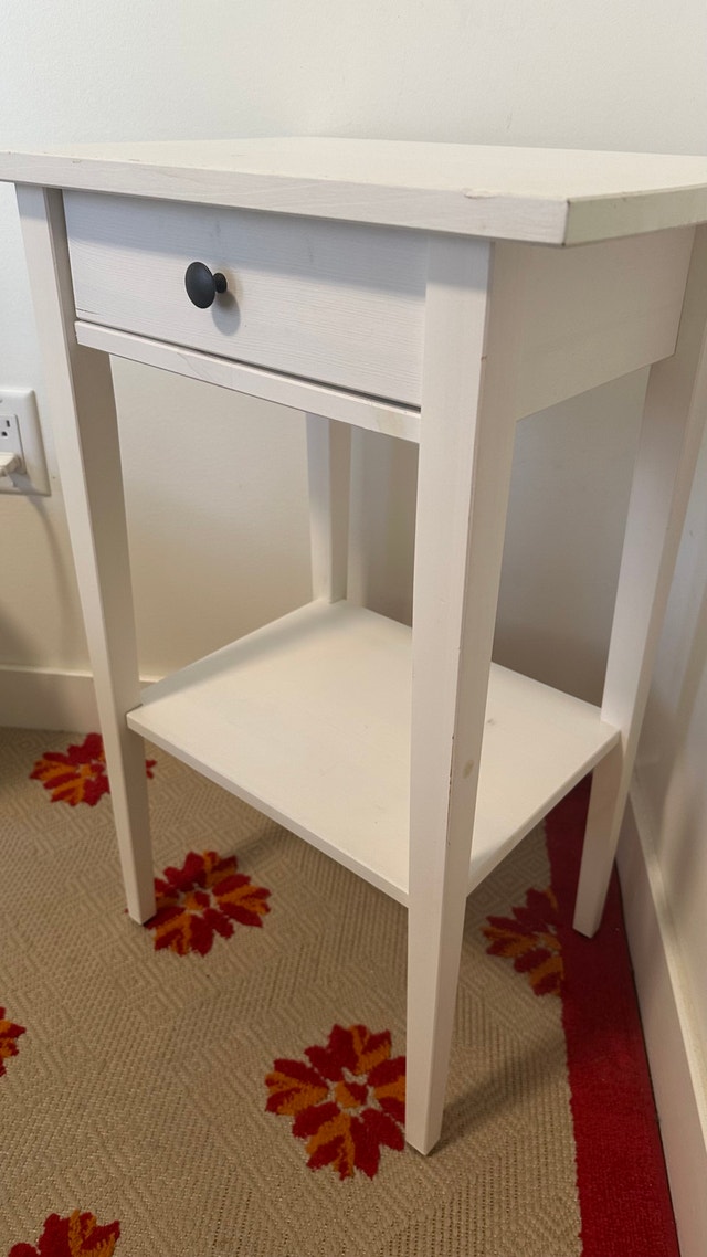 Side Table - photo 3