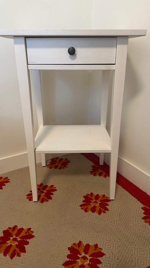 Side Table - photo 4