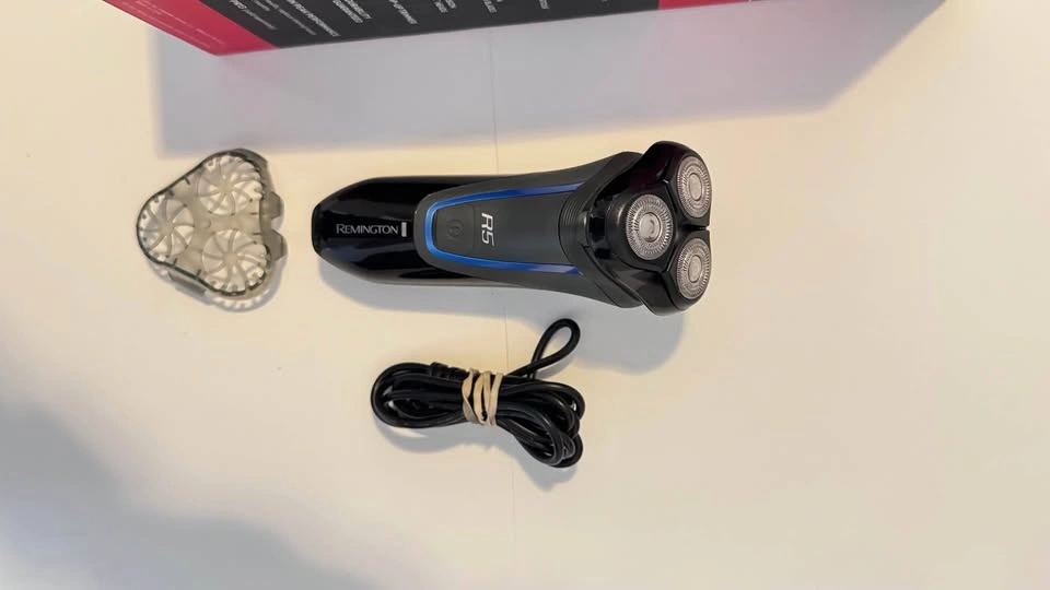 Remington R5 WETech Cordless Rotary Shaver - photo 5