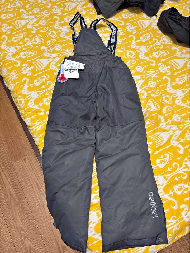 Brand New Snow pants. Size 7. Tags intact. Carter's OshKosh