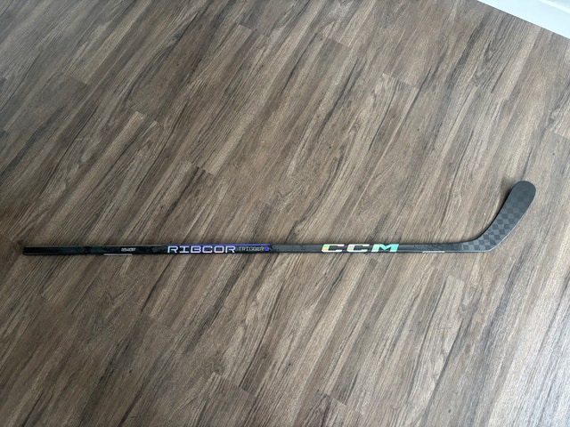 CCM Trigger 9 75 Flex Left Handed
