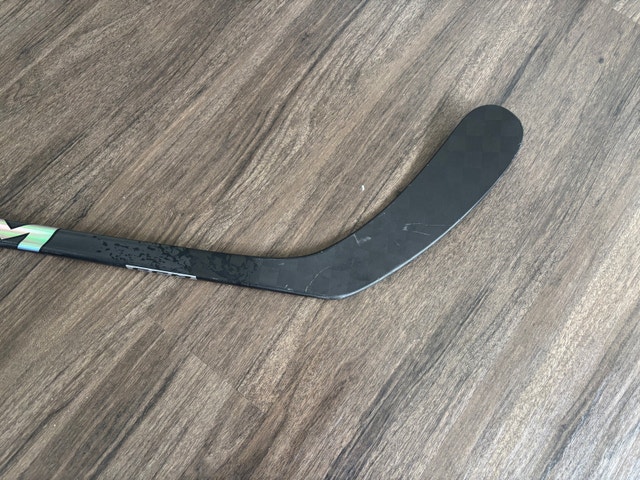 CCM Trigger 9 75 Flex Left Handed - photo 2
