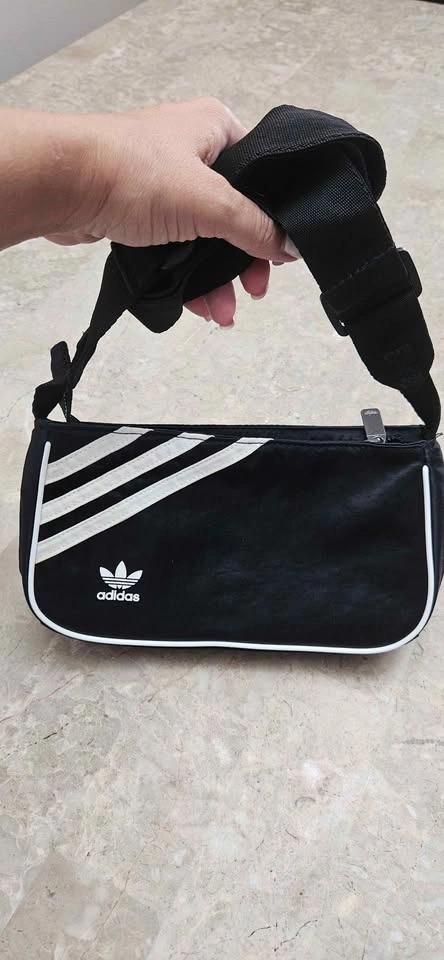 Adidas Originals Mini Airliner. Compact crossbody/shoulder bag - photo 2