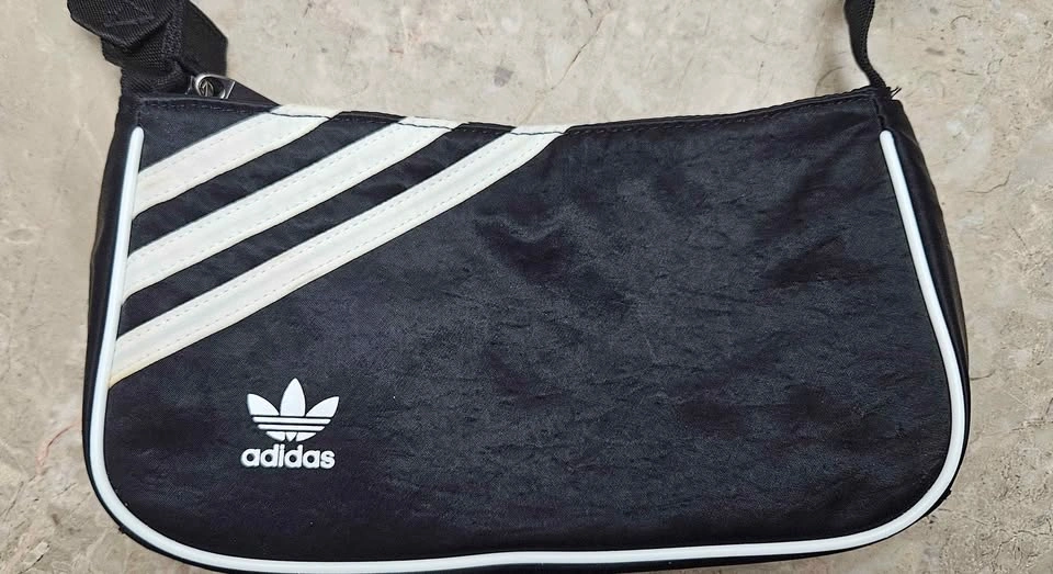 Adidas Originals Mini Airliner. Compact crossbody/shoulder bag - photo 3