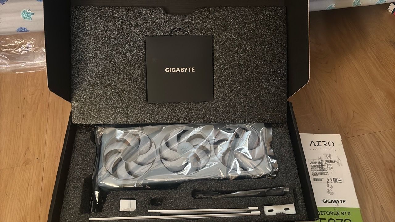 Gigabyte AERO OC GeForce RTX 5070 12 GB Video Card - photo 2