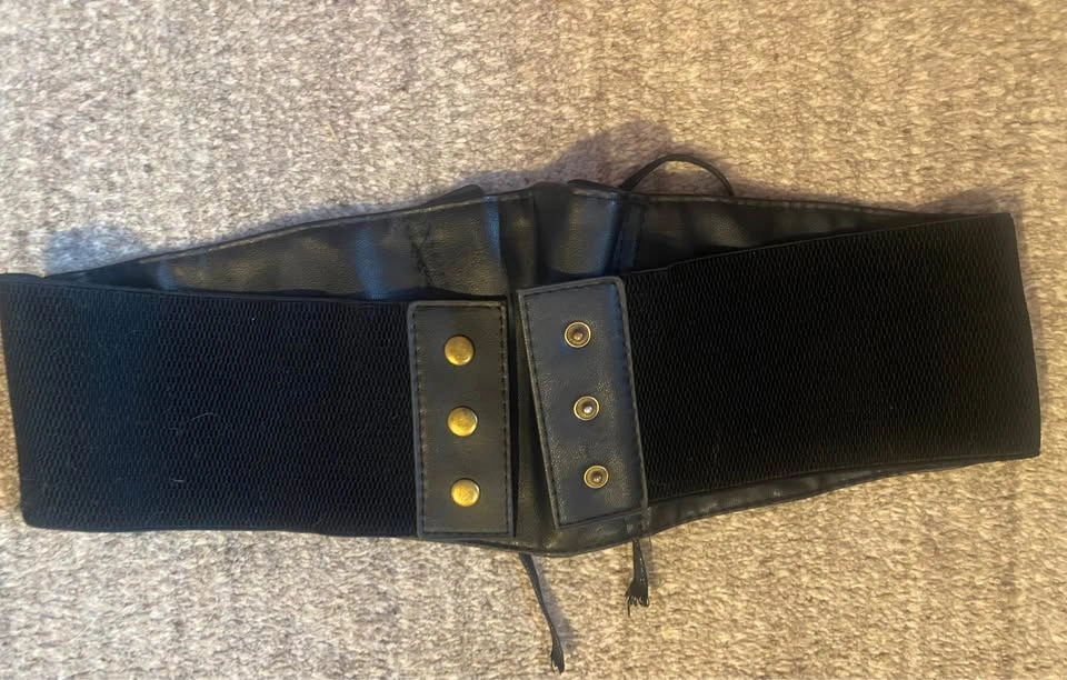 Faux Leather black corset belt - photo 2