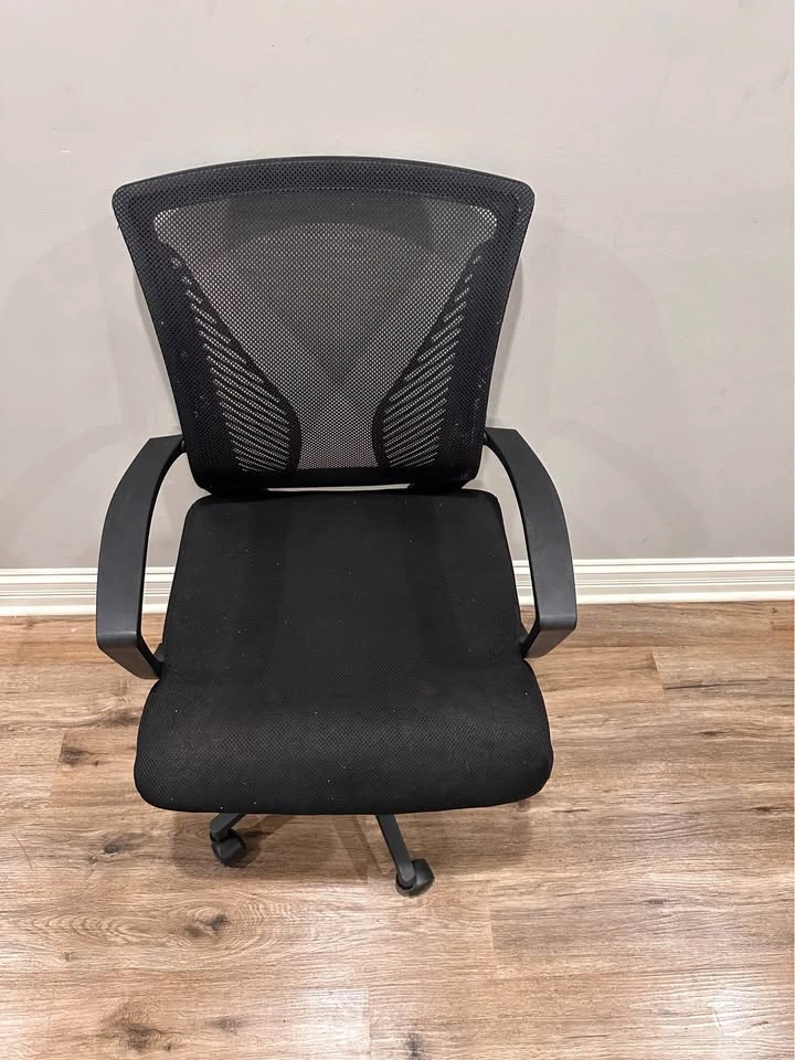 Black Mesh Office Chair - photo 3