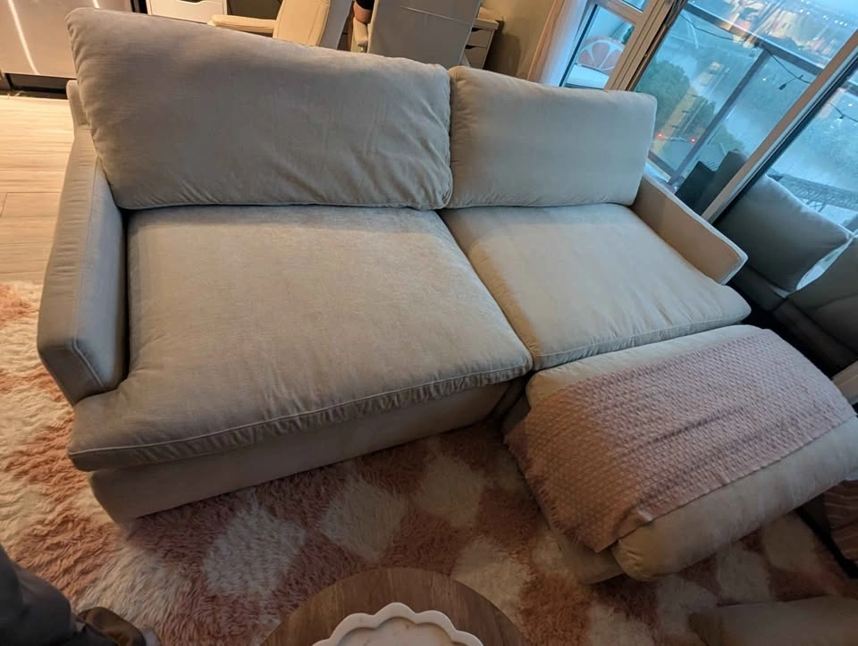 Cloud sofa and ottoman - photo 3
