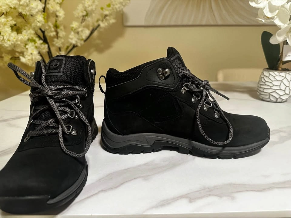 Womens Timberland Mid Waterproof Hiking Boots size 8 never worn - photo 4