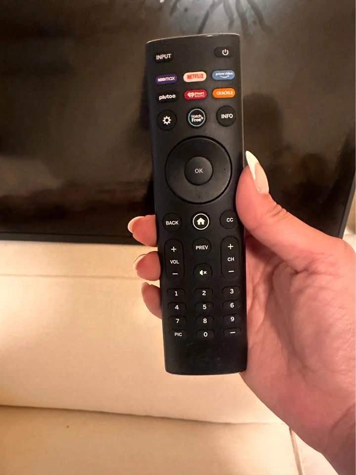 Vizio D40f-J09 40-inch Smart TV with remote for sale - photo 5