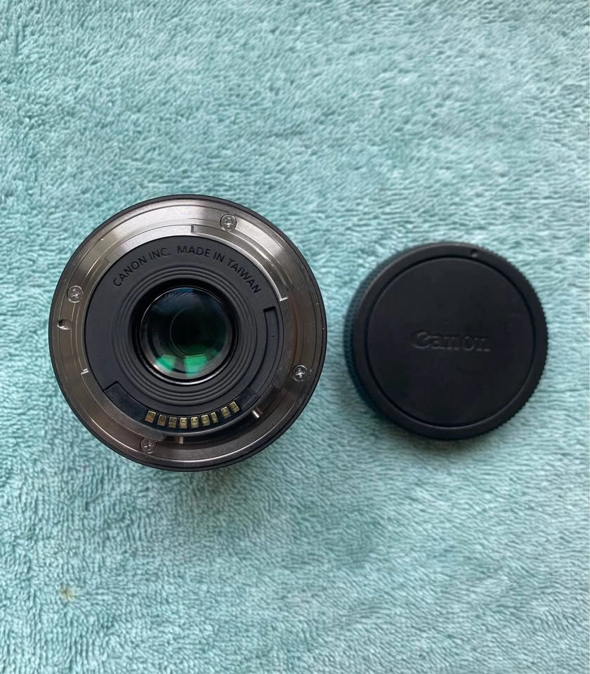 Canon EF-M 18-55m F/3.5-5.6 IS STM Lens - photo 2