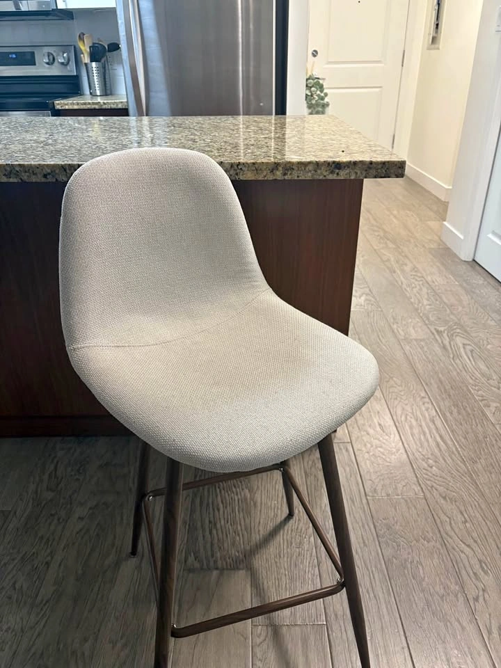 Counter height swivel stool