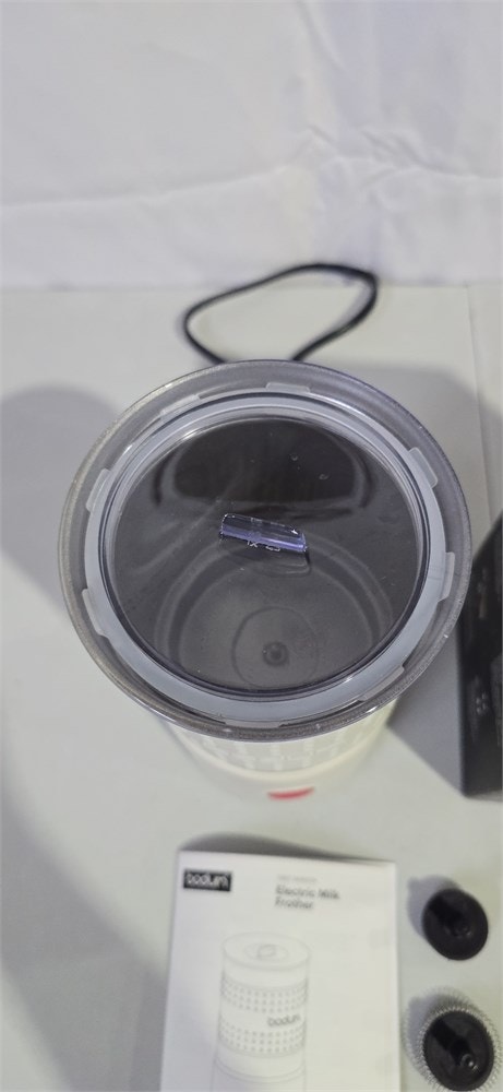 Bistro 13.5oz Electric Milk Frother - Automatic Barista - photo 5