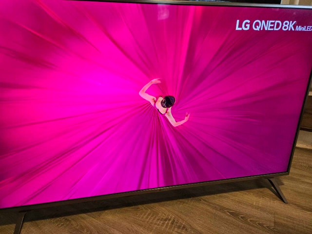 LG 55" 4K UHD 2160p HDR10 WebOS Smart TV - photo 4