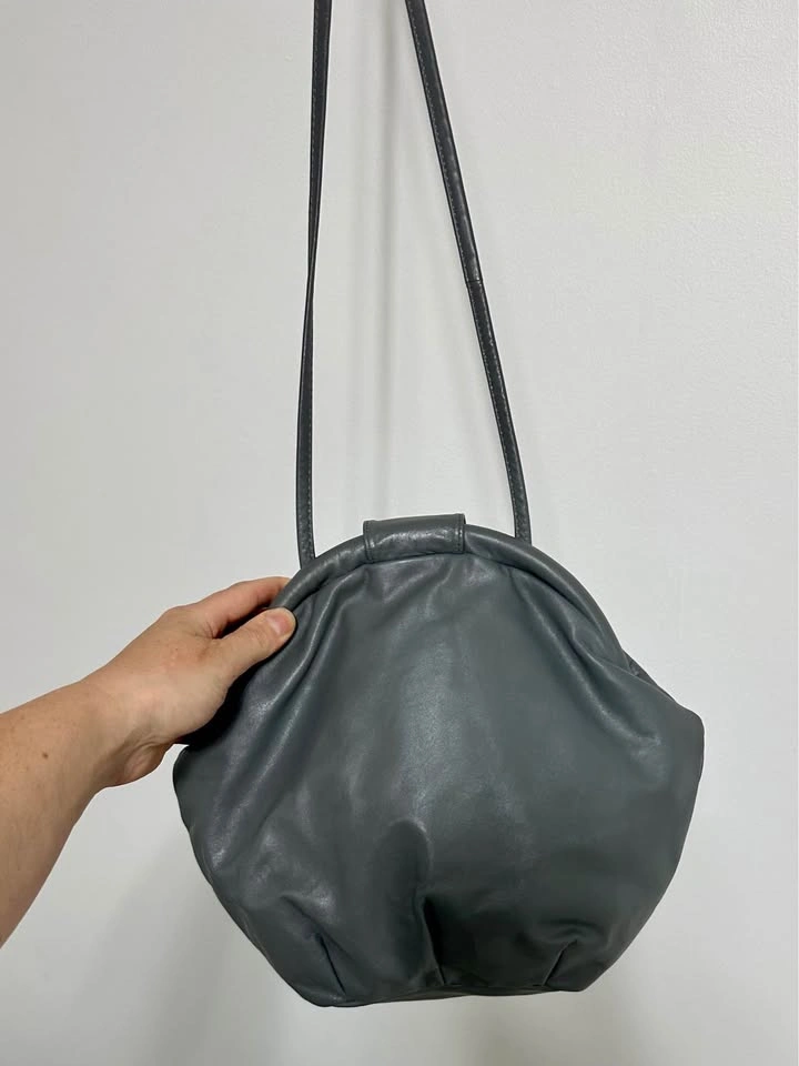 Vintage Gray Leather Shoulder Bag - photo 4