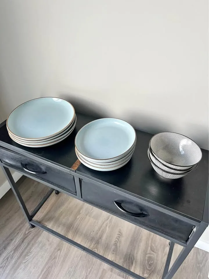 Over and Back Stoneware Plates and Bowls - 11 Piece Set