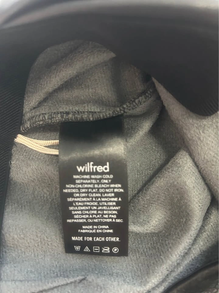 Aritzia Wilfred Angie Skirt, Black Faux Leather, Size 2 - photo 5