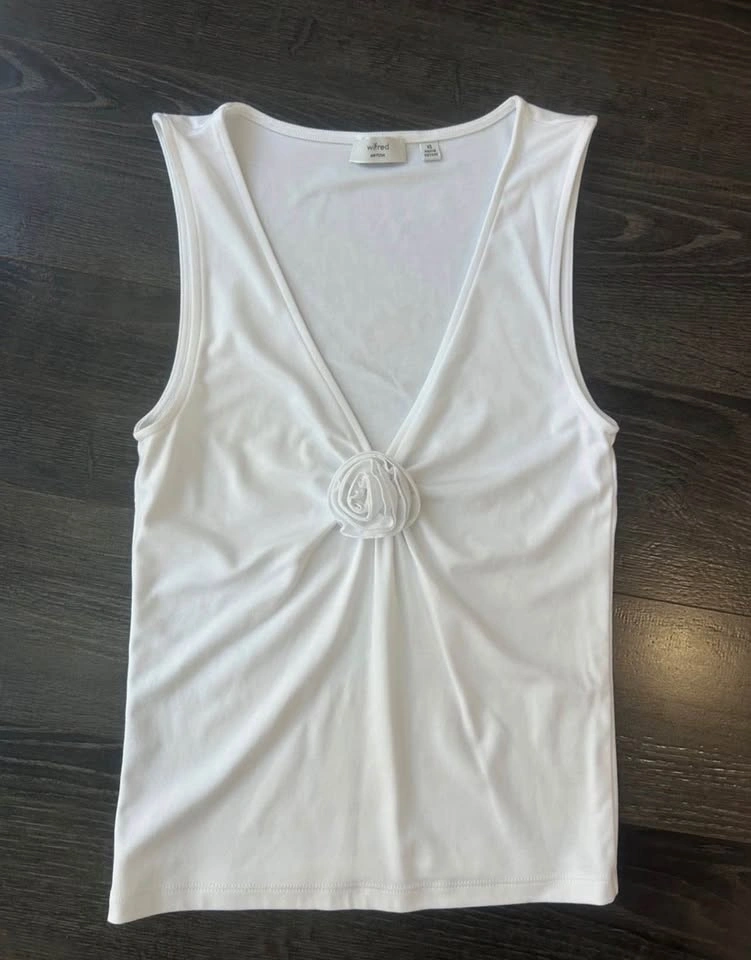 ARITZIA WILFRED White Twist-Rosette V-Neck Tank /XS - photo 2