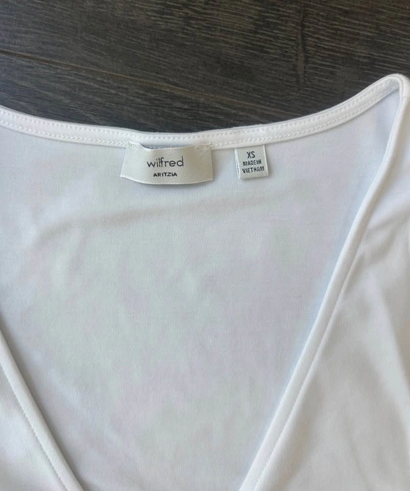 ARITZIA WILFRED White Twist-Rosette V-Neck Tank /XS - photo 4