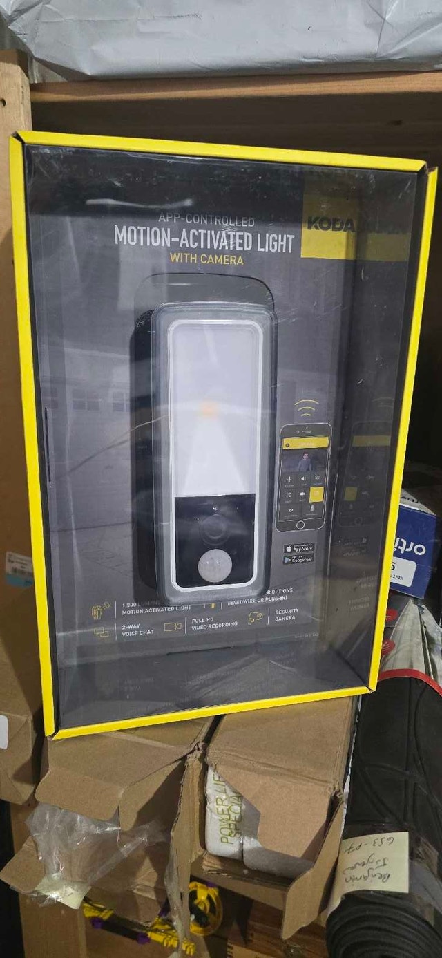 Koda App-Controlled Motion-Activated Light with Camera