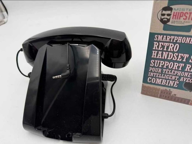 Mister Hipster Smartphone Retro Handset Stand - photo 3