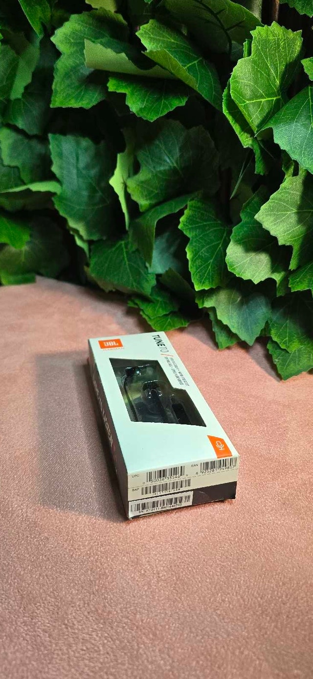 JBL Tune 110 Earphones - photo 3