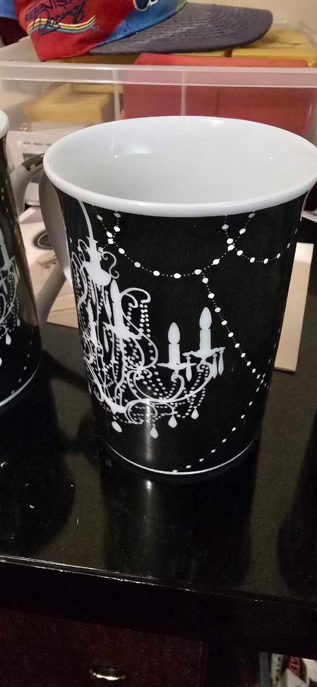 Chandelier Design Mugs - photo 3