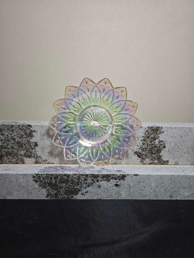 Iridescent Glass Serving Dish - photo 2
