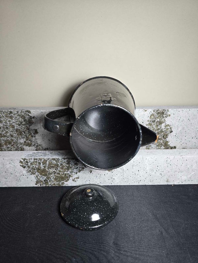 Vintage Enamel Coffee Percolator - photo 4