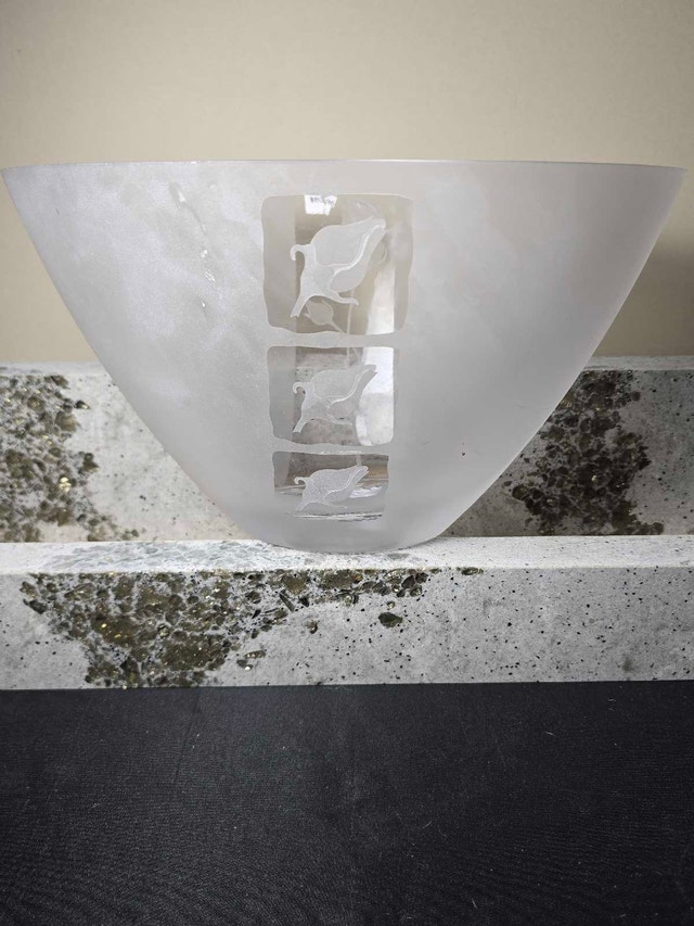 Frosted Glass Rose Bowl - photo 5