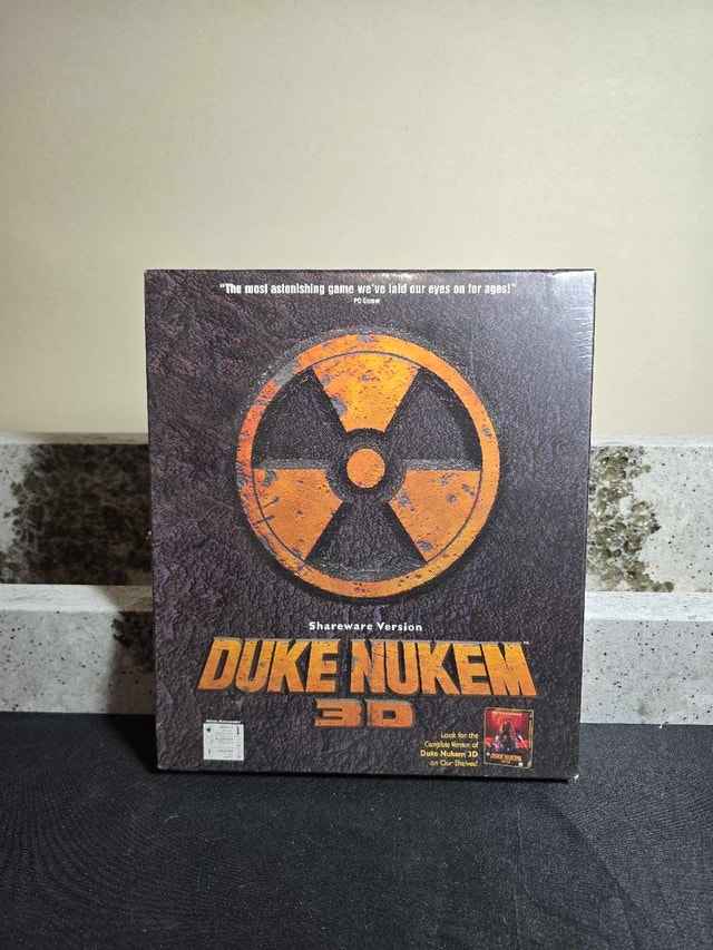 3D Realms Duke Nukem 3D Big Box Shareware PC Game - photo 3